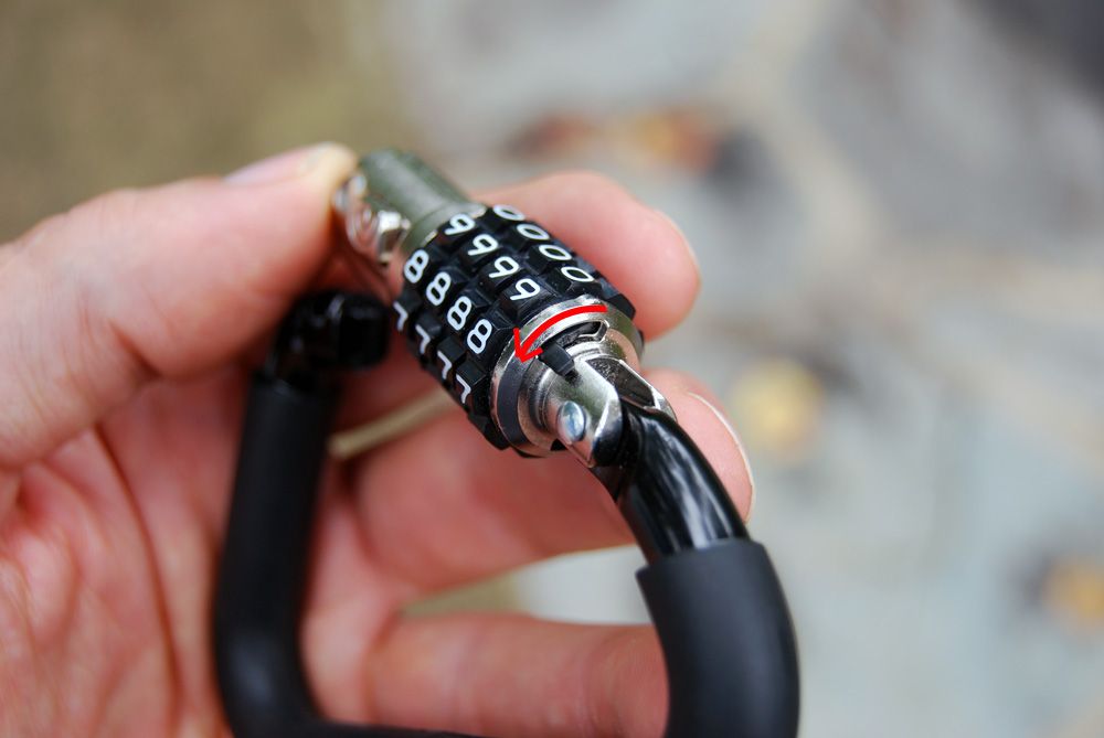 Harley Davidson Helmet Lock Instruction Manual part 52200003