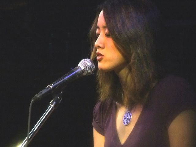 鱼和熊掌：华裔女歌手维也纳的选择
