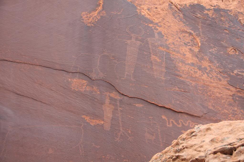  photo DevilsGardenPetroglyphs2_zpsf7f607ce.jpg