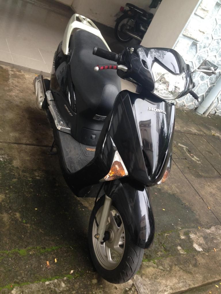 HonDa LEAD 110 , đời 2010, màu đen, zin 100% chưa mở bất kỳ ốc nào.có hình,21 triệu - 5