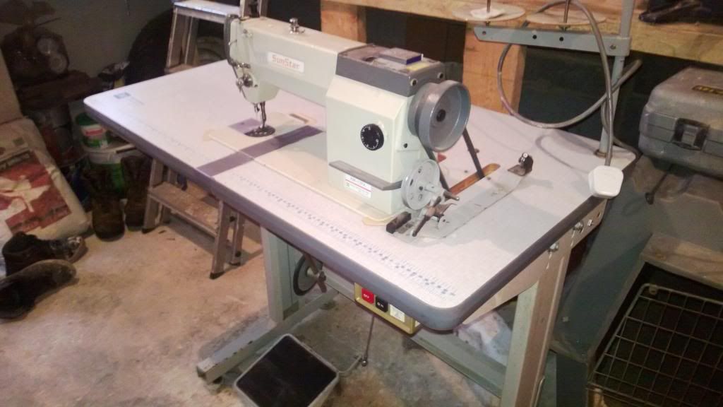 sewingmachine003_zps04686096.jpg